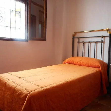 阿杜住宿加早餐旅馆 3* Carcabuey